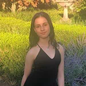 Meet your Posher, Avery